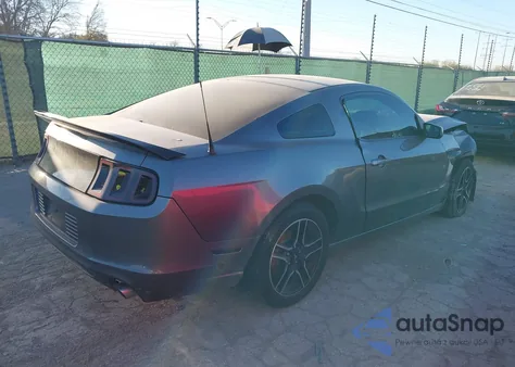 2014 Ford Mustang V6 from USA, damaged, VIN 1ZVBP8AM9E5284238